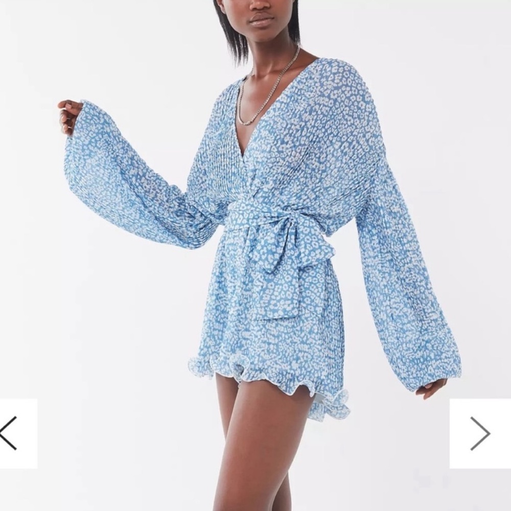Floral Balloon Sleeve Romper